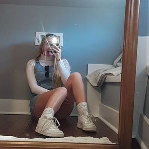 Meet your Posher, Christa